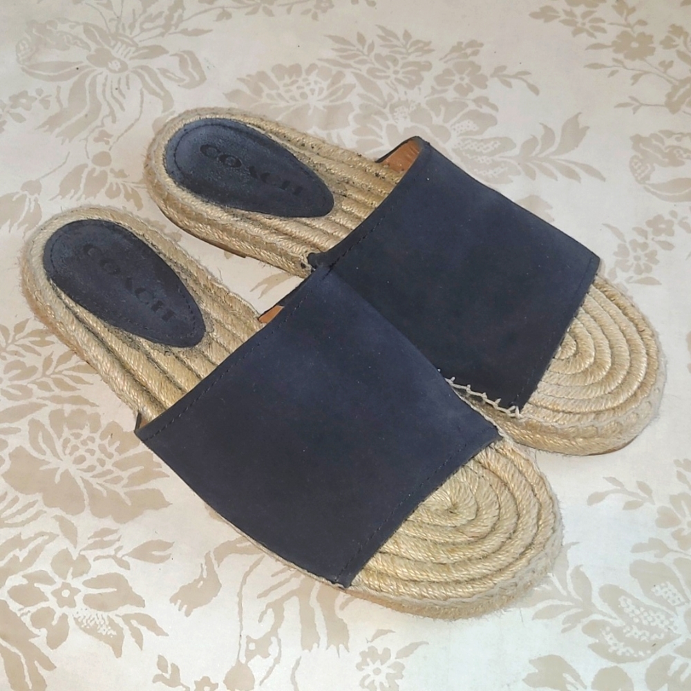 Coach Sliders